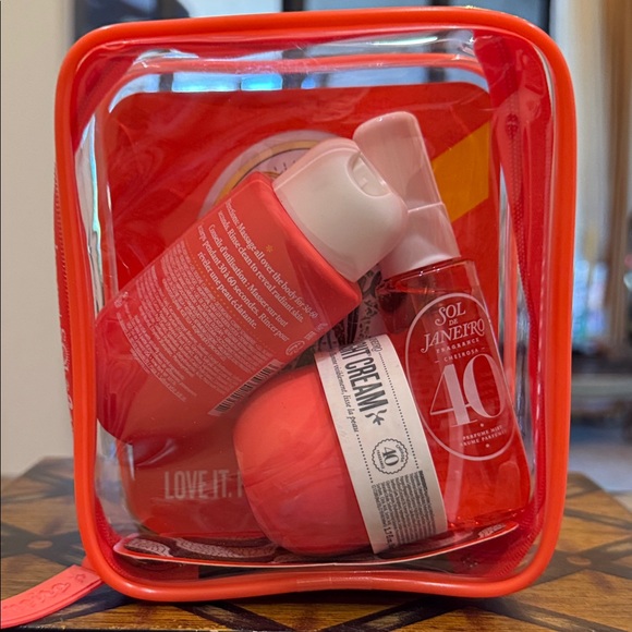 Sol de Janeiro Bom Dia Bright Jet Set - Picture 6 of 6